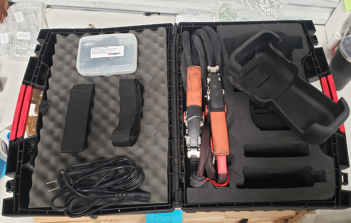 Megger MOM2 240A Handheld Micro-ohmmeter BD-59070