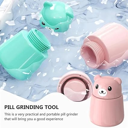 Pill Grinder, Portable Bear Pill Crusher Pill Pulverizer for Vitamins, Cute Animal Medicine Tablet Grinder Container Storage Box (Green)
