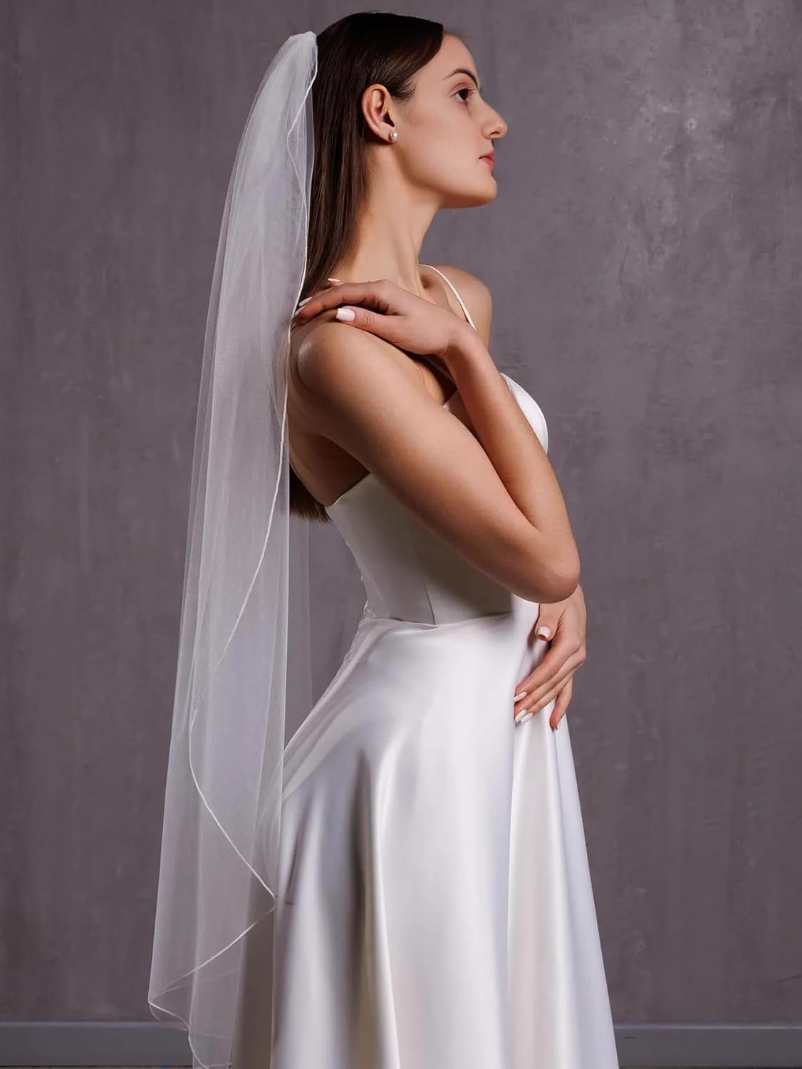 Pencil Edge Fingertip Length Simple Plain Wedding Bridal Veil with Comb