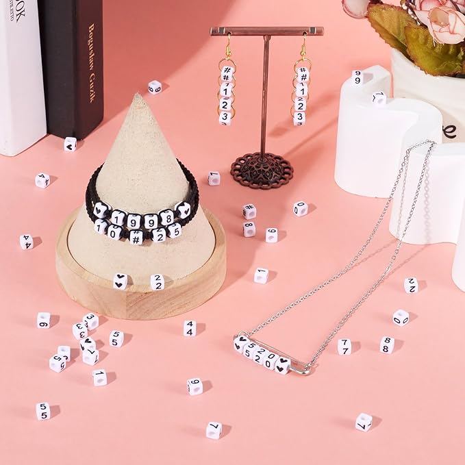 FASHEWELRY 300Pcs Cube Acrylic Number Beads Square Mixed 0-9 Number Beads 6x6mm White Acrylic Bead for Bracelets Friendship Jewelry Making