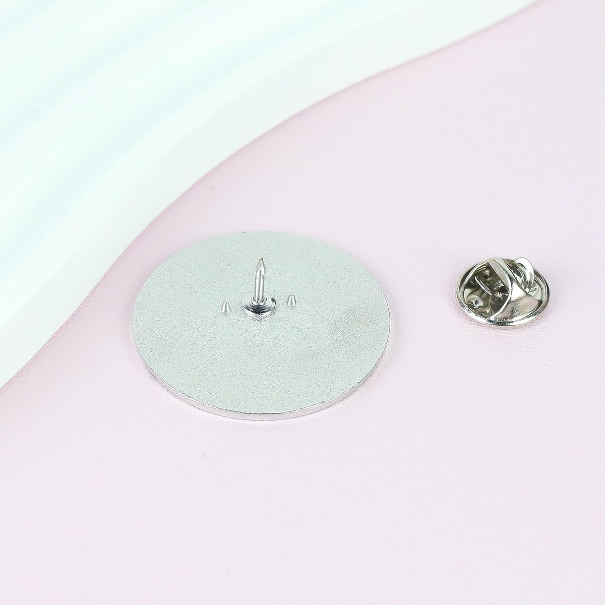 Sorry I'm Late I Didn't Want to Come Enamel Pin, Funny Sarcastic Introvert Brooch, Antisocial Gift For Humorous Introvert Person Sassy Girl, Stay Home Club Lapel Badge, Minimalist Decorative Jewelry Accessories
