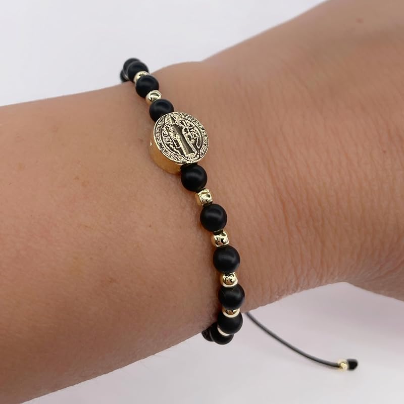 St Benedict Coin and Natural Round Black Onix Beads Adjustable Bracelet for Women (Black Onix)