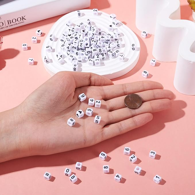 FASHEWELRY 300Pcs Cube Acrylic Number Beads Square Mixed 0-9 Number Beads 6x6mm White Acrylic Bead for Bracelets Friendship Jewelry Making