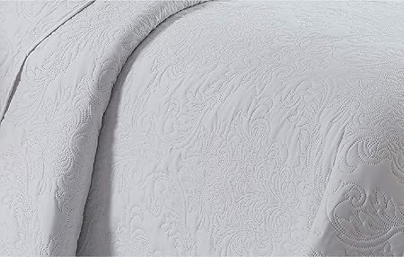 Home Collection 3pc FullQueen Over Size Elegant Embossed Bedspread Set Light Weight Solid White New