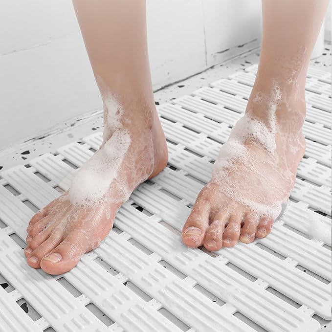 Non Slip Bathtub Mat,Soft Rubber Non Slip Shower Mats,Comfortable for Feet,Simple Design,Easy Clean,Quick Drying,with Sturdy Suction Cup,for Slippery Surfaces (Grey-White,68 40cm26.77 15.75in)