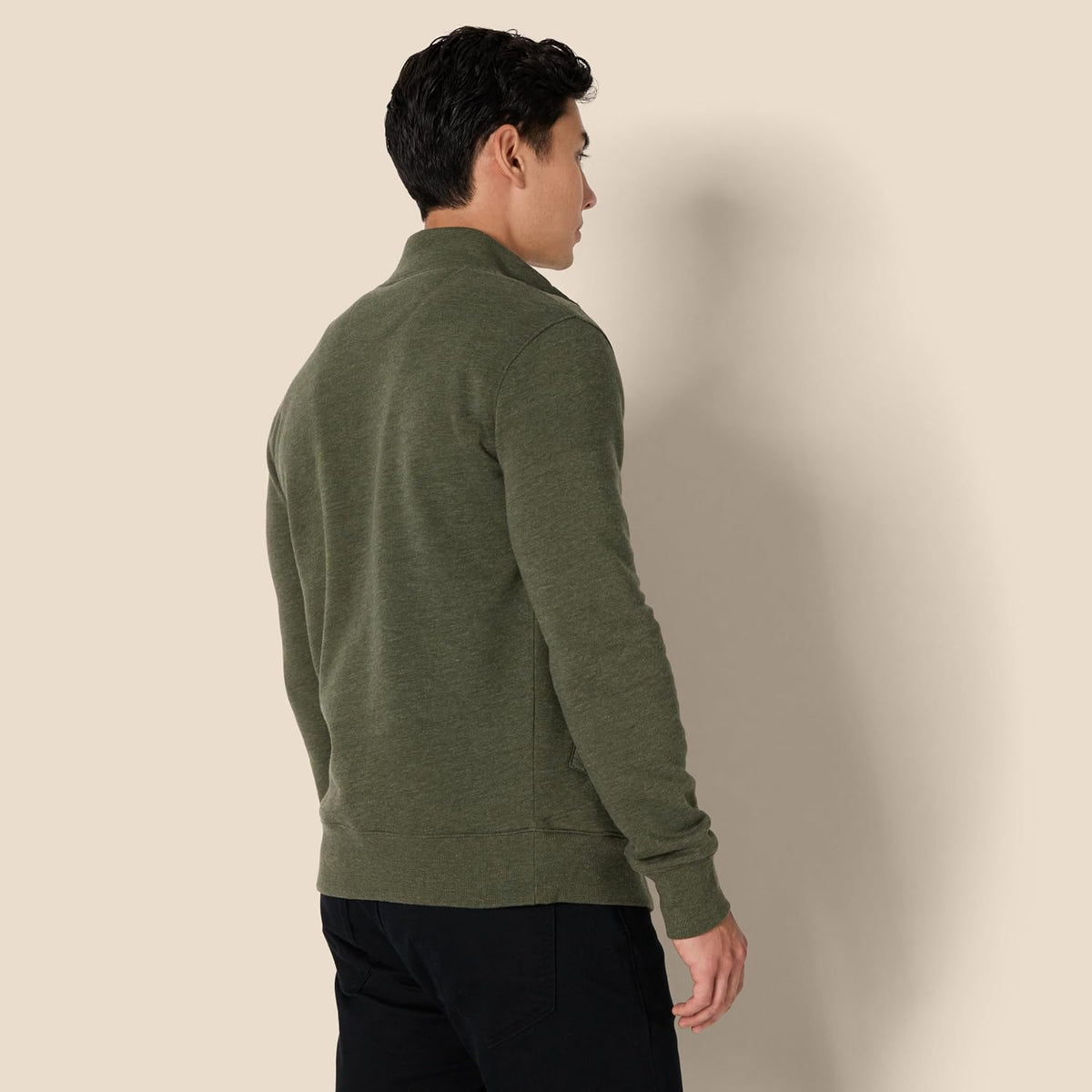 Essentials Men's Fleece Zip Up Mock Neck Sweatshirt, Midweight, Regular Fit.