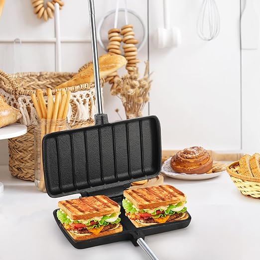 Coloch Double Pie Iron Sandwich Maker, Cast Iron Campfire Sandwich Maker with Long Handle Handheld Pie Maker Portable Campfire Cooking Equipment for Camping, Pie, Sandwich Making