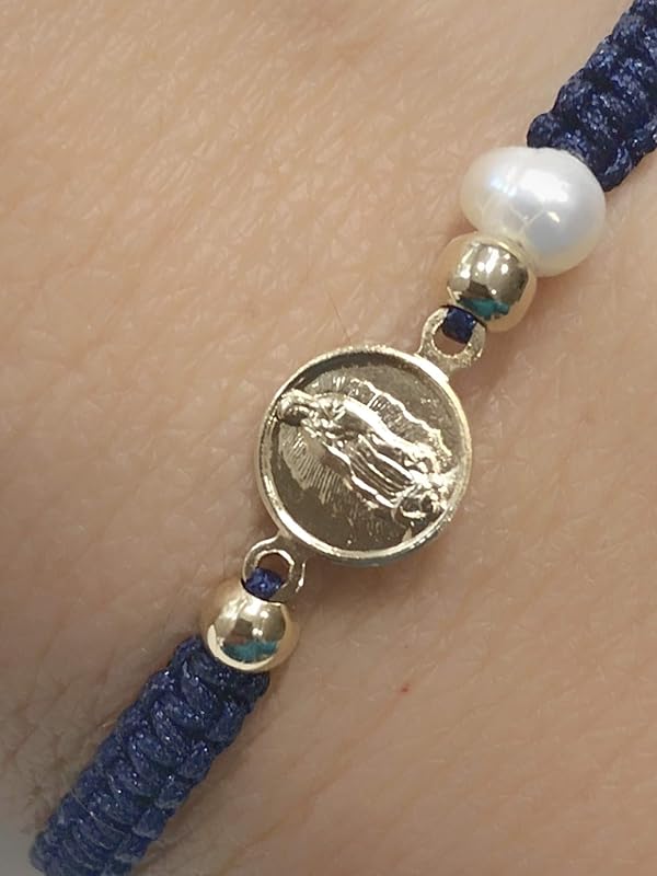 Our Lady of Guadalupe Medal and Dainty Cultured Fresh Father Pearl Adjustable Red String Bracelet Pulsera de la Virgen de Guadalupe para Mujeres (Blue)