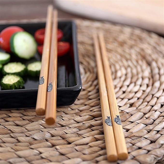 Chopsticks Reusable 5 pairs of bamboo chopsticks household long chopsticks family pointy cute personality bamboo non-slip set tableware chopsticks(Fat fish)