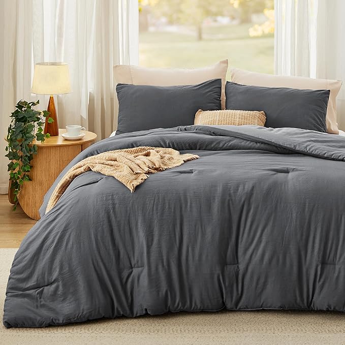 Bedsure Queen Reversible Grey Pre-Washed All Season Duvet Set Soft Warm 1 Lightweight Duvet (90 x 90 inches) and 2 Pillowcases (20 x 26 inches)