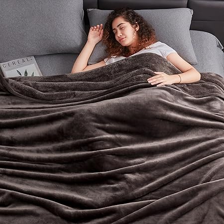 Mellowdy Extra Thick Hearty Plush Flannel Blanket (Peat Brown, 90x90) - 500GSM King Size Warm Blanket for Winter, Fall Soft, Fluffy, Cuddly, Perfect for Bed, Oversized Throw for Couch, Sofa
