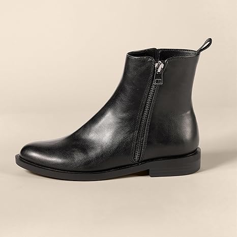 Essentials Women's Exterior Zip Flat Ankle Boots