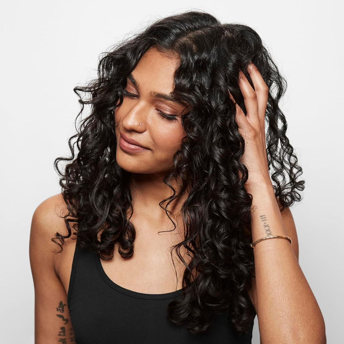 Bumble and bumble. Creme De Coco Conditioner | Provides Rich Moisture and Shine | Reduces Frizz | With Coconut Kukui Nut Murumuru Butter | For Dry Medium to Thick Curly, Wavy, Straight Hair