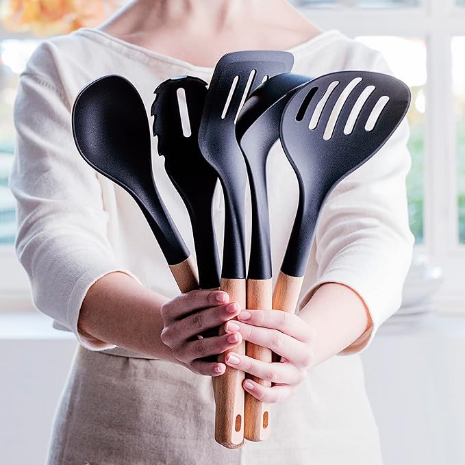 68283 - Nordic Skimmer, Kitchen Utensils, Nylon Head, BPA-Free, Non-Stick Coating, Ergonomic Beech Wood Handle, Length 34.3 cm