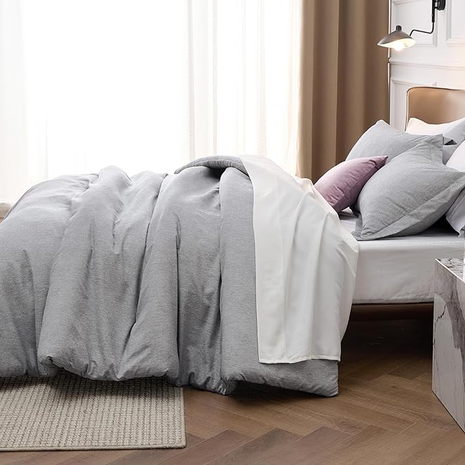 Bedsure Queen Comforter Set - Grey Soft Bedding for All Seasons, Cationic Dyed Bed Set, 3 Pieces, 1 Queen Size Comforter (90"x90") and 2 Pillow Shams (20"x26"2")