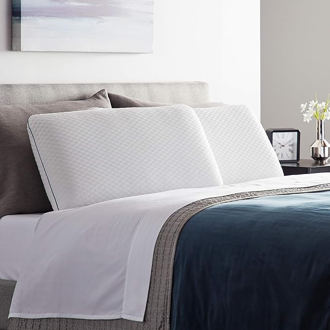 Ventilated gel memory foam pillow Weekender. Washable cover. Standard size