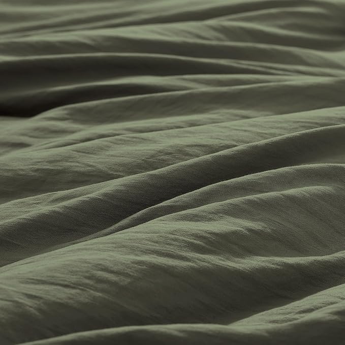 WRENSONGE Queen Comforter Set - 3 Pieces Olive Green Comforter Prewashed Soft Lightweight for All Seasons,Fluffy Down Alternative Comforters Queen Size with 2 Pillow Shams