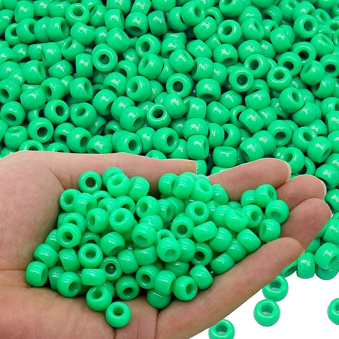1000Pcs Green Pony Beads for Bracelet St Patricks Day Beads for Jewelry Making Plastic Beads for Friendship Bracelets 6x9mm Beads for DIY Bracelet Necklace Party Decoration Supplies
