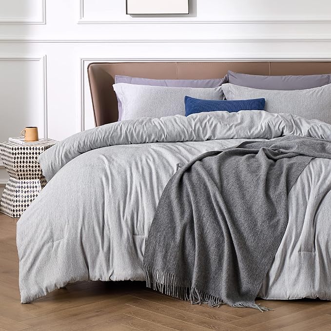 Bedsure Queen Comforter Set - Grey Soft Bedding for All Seasons, Cationic Dyed Bed Set, 3 Pieces, 1 Queen Size Comforter (90"x90") and 2 Pillow Shams (20"x26"2")