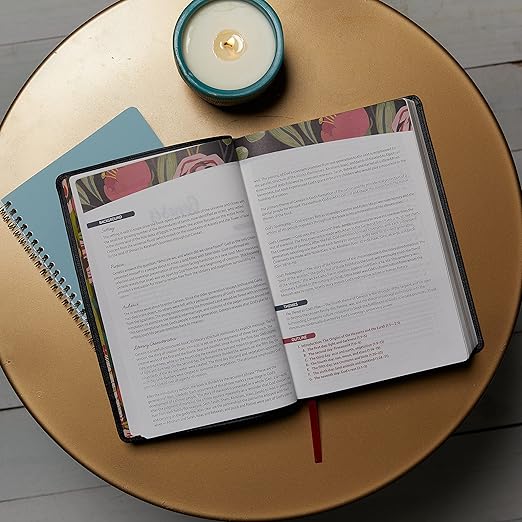 NKJV, The Woman's Study Bible, Cloth over Board, Pink Floral, Red Letter, Full-Color Edition: Receiving God's Truth for Balance, Hope, and Transformation