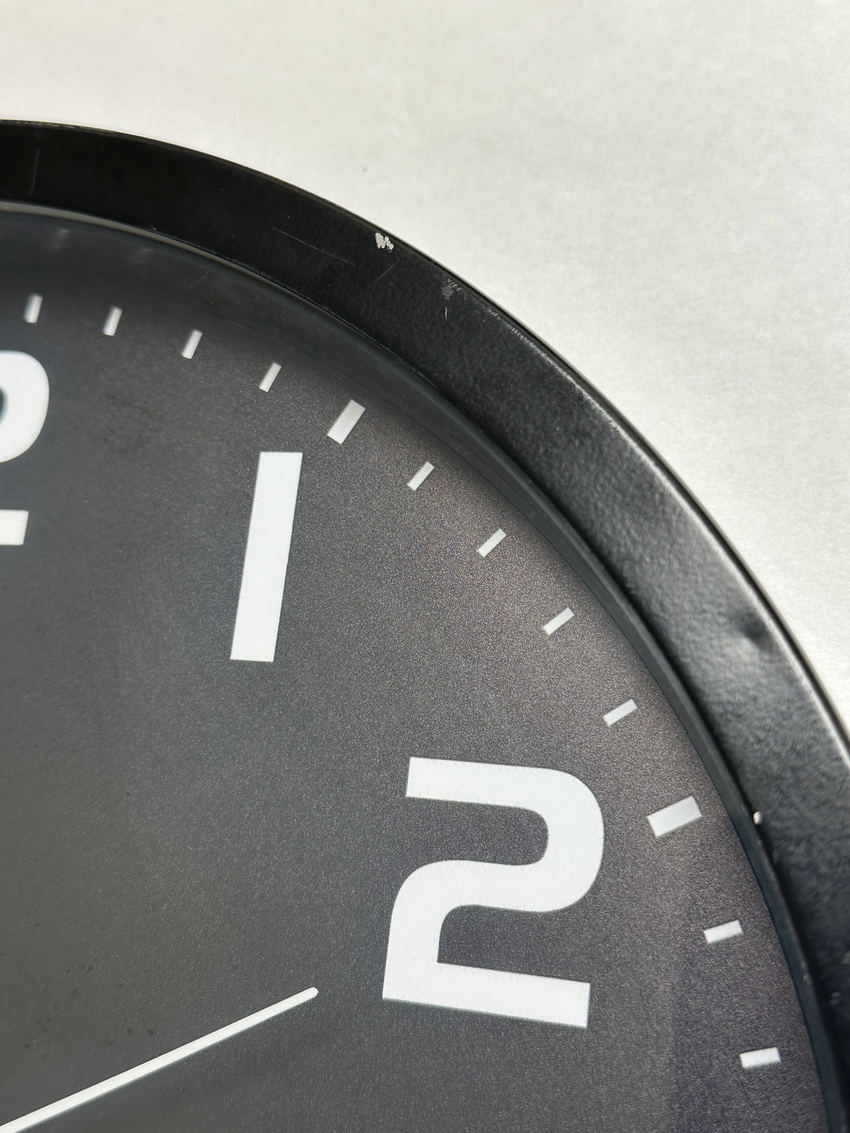 Refurbished- HITO 12 Inch Night Light Wall Clock (Has small defects) Battery Operated Brightness Adjustable, Metal Frame, Glass Cover(Hands Numbers Illuminate)