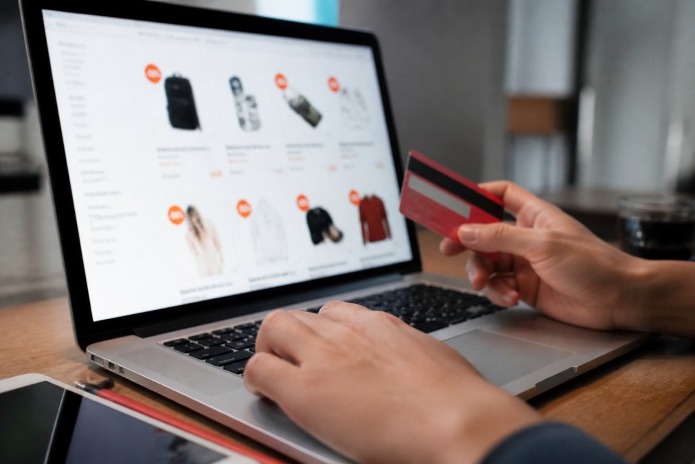 Why Online Discount Sites Offer Lower Prices