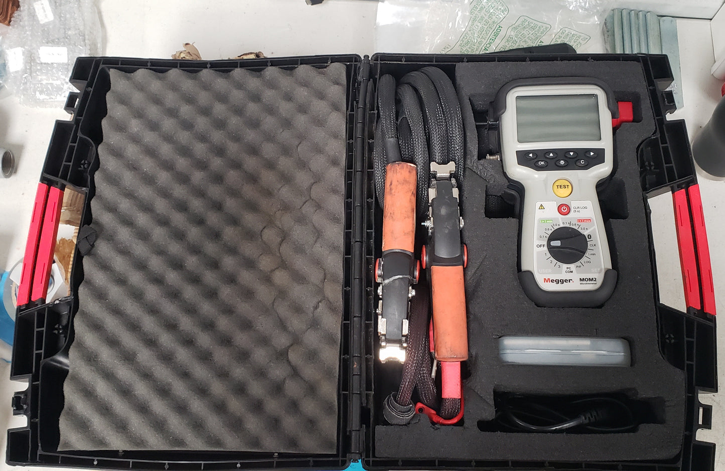 Megger MOM2 240A Handheld Micro-ohmmeter BD-59070