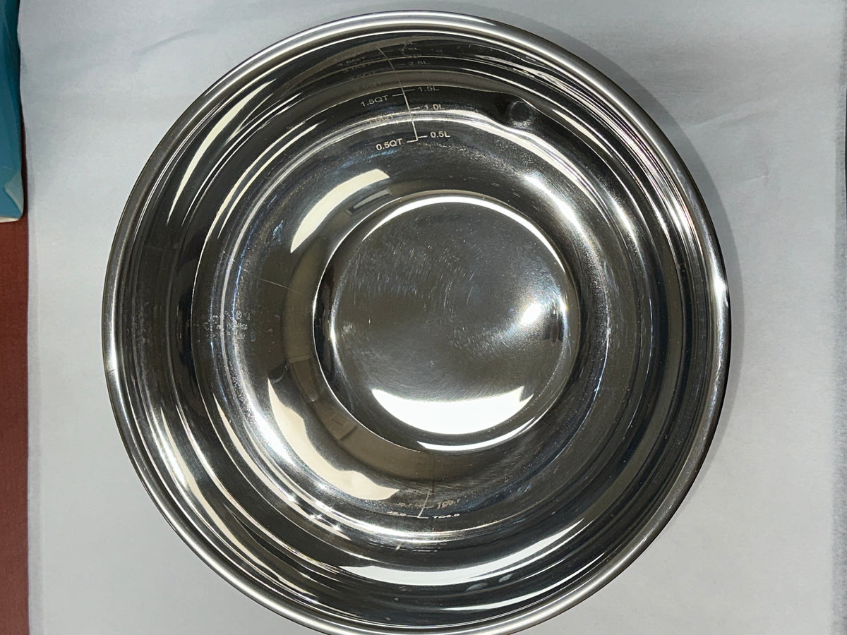Stainless Steel 4 qt Bowl with Rubber Base