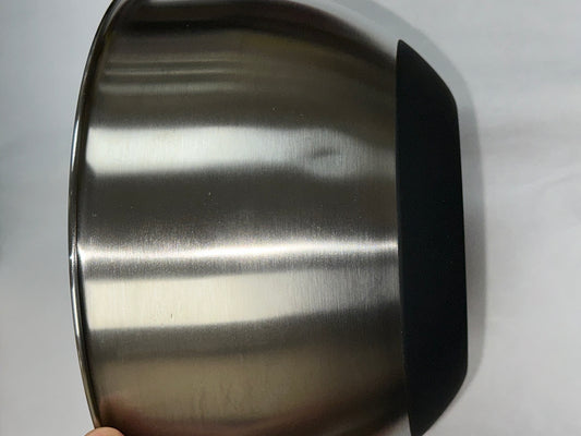 Stainless Steel 4 qt Bowl with Rubber Base
