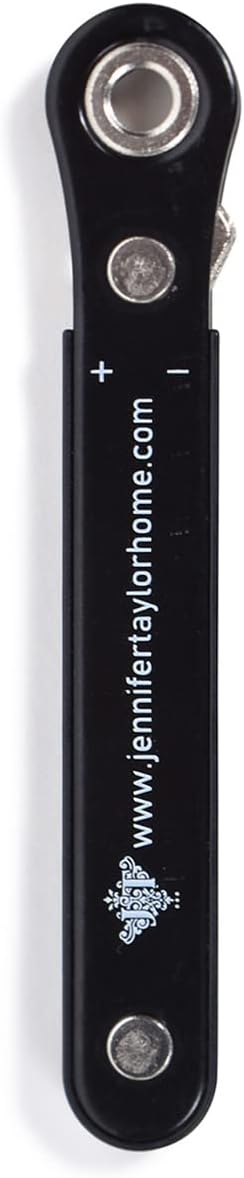 Jennifer Taylor 2-in-1 Mini Ratchet Tool