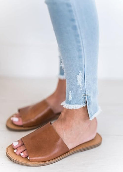 Steve Madden Women's Gracel Flat Sandal Slide