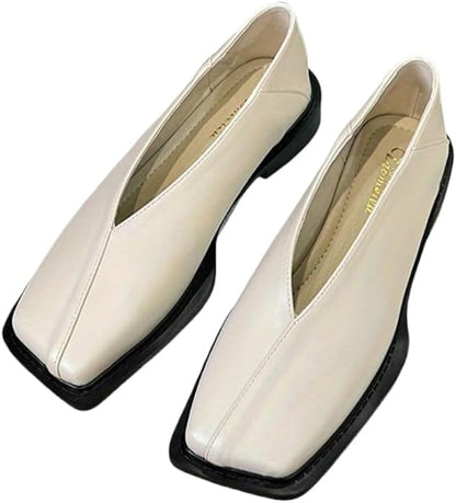 Ladies' Lightweight, Square-Toed, Large-Sized Casual Shoes with Insoles are Suitable for Elegant, Casual and Comfortable use in Offices, on Trips and at Weddings.