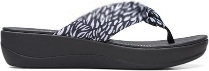 Clarks Women's Arla Glison Flip Flop