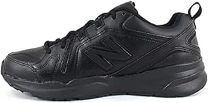 Size 8 Enjoy premium cushioning and flexibility in these classic New Balance trainers.