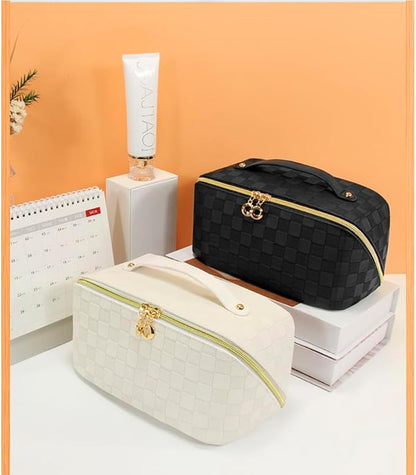 Cosmetic Bag PU leather Makeup Organizer for Women Large Capacity Water-resistant Make Up Bag With Handle and Divider Flat Lay travel cosmetic Pouch