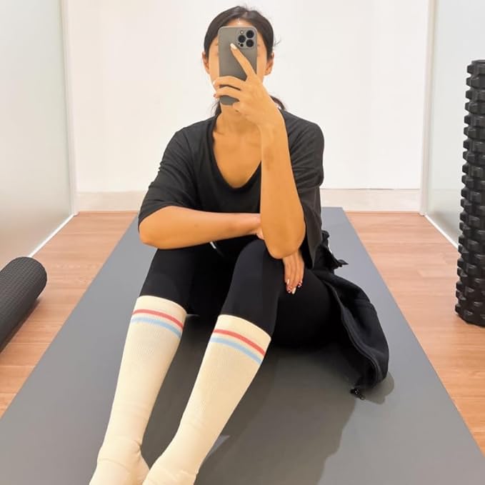 Compression Comfort Socks 1 Pairs Cushioned Athletic Knee Socks 15-20 mmHg with Arch Support