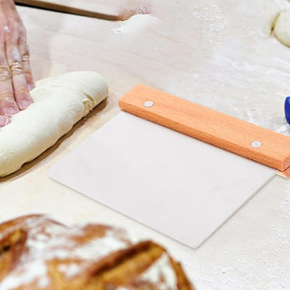 Beech Flour Cut Bench Scraper Stainless Steel Dough Scrapers Cake Smoother Pastry Scraper for Baking Food Scraper with Handle Cream Scraper Stainless Steel Pastry Scraper