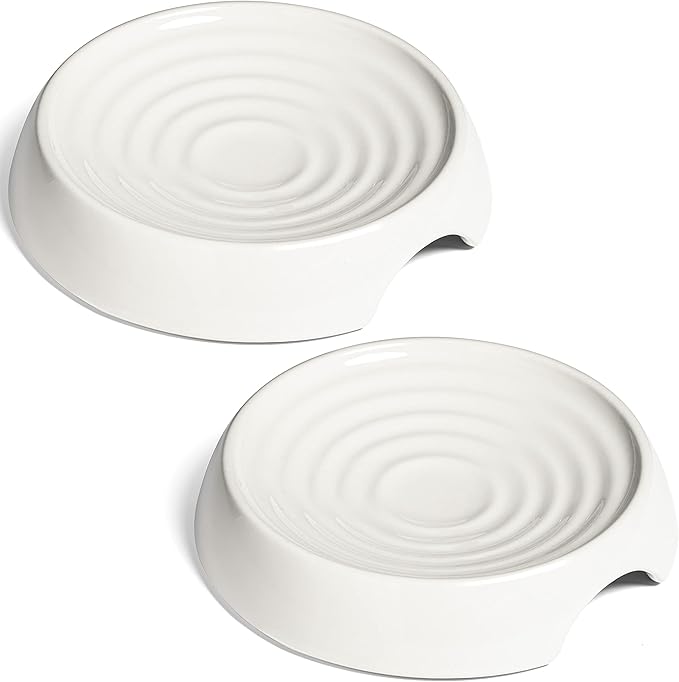 CatGuru Cat Bowls, Whisker Friendly Cat Food Bowl for Indoor Cats, Reliefs Whisker Fatigue, Wide Pet Bowl, Non Slip Pet Feeding Bowls, Shallow Kitten Dish (Set of 2, Ceramic, White)