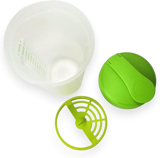 Tupperware Quick Shake Shaker Blender 20 oz Capacity in Green