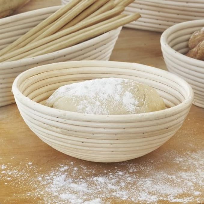 Kitchen Master Bread Proofing Basket Ai Round Willow 9 inch Banneton Brotform Baking Supplies for Beginners  Professional Bakers Ai Non-Stick Dough Proving Handmade Bowl with Linen Liner Covers