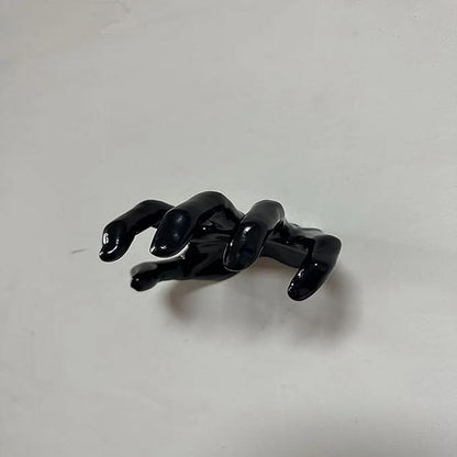 Devil Hand Statue Black Demon Hands Wall Mounted Sculpture PVC Demon Sculptures Creative Props Retro Crafts Home Decoration A