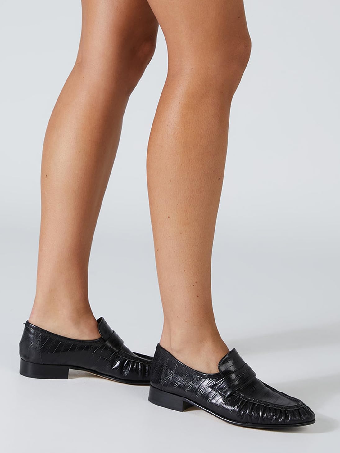 Loafers for Women Flat Shoes Chunky Heel Penny Loafers Round Toe Slip on Comfortable Dressy Shoes Formal Work Flats