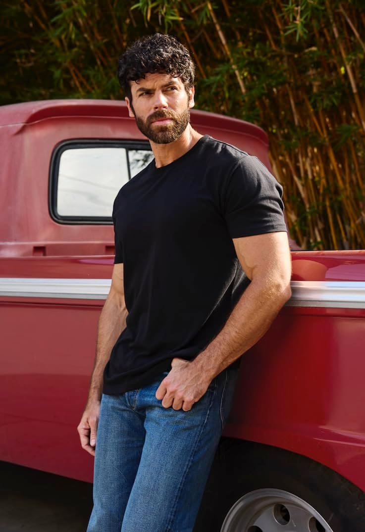 Men's Crew Neck T-Shirts Ц Short Sleeve, Fitted Style, Soft Cotton-Poly Blend, Tag-Free Comfort