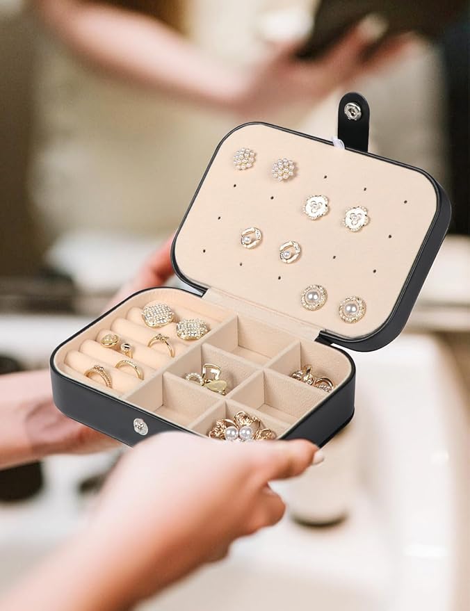 Travel Jewelry Box,Upgraded Travel Jewelry Case,Portable Jewelry Boxes for Women,PU Leather Jewelry Box,Travel Jewelry Organizer for Necklaces,Rings,Earrings,Bracelets,Black