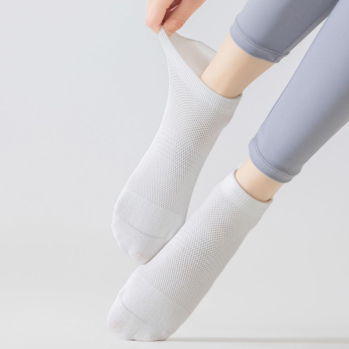 Tergy 8 Pairs Yoga Socks with Grip for Women Anti Skid Gripper No Slip Socks for Pilates, Barre, Dance,Yoga
