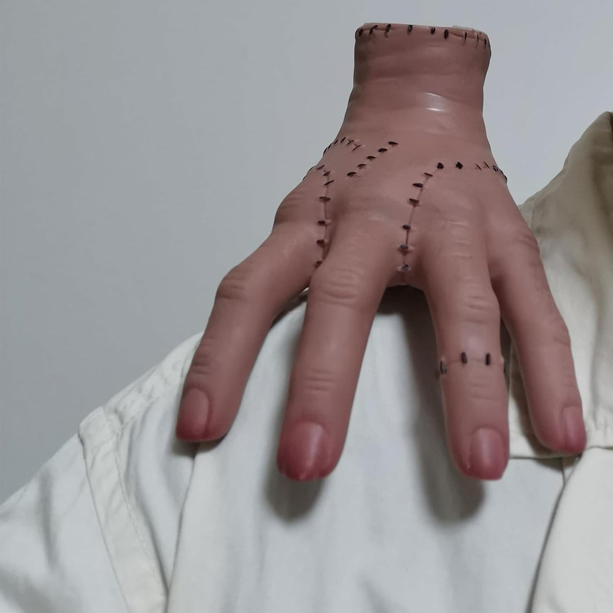 The Thing Hand Addams Family Halloween Decorations, Cosplay Hand Scary Halloween Decorations