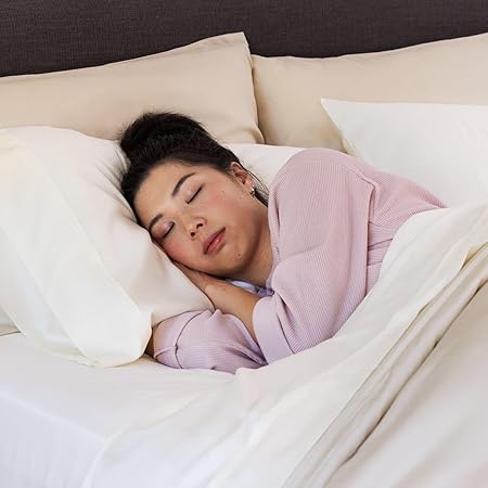 Olive  Crate Tencel Eucalyptus Pillowcases - 100 Tencel Lyocell Cooling Pillow Cases for Hot Sleepers - Hypoallergenic, Moisture-Wicking, Silk Alternative, Vegan - Standard Size Set of 2 Ivory