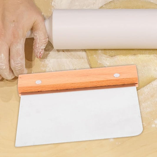 Beech Flour Cut Bench Scraper Stainless Steel Dough Scrapers Cake Smoother Pastry Scraper for Baking Food Scraper with Handle Cream Scraper Stainless Steel Pastry Scraper