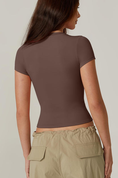 QINSEN Women's Crew Neck Short Sleeve Double-Layer Tops Basic Slim Fit Going Out T Shirt