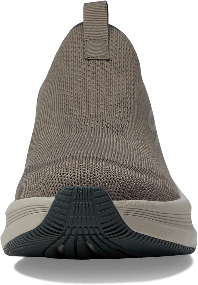 Size 11.5, Skechers Men's Go Run Elevate 2.0 Upraise 2.0 Sneaker